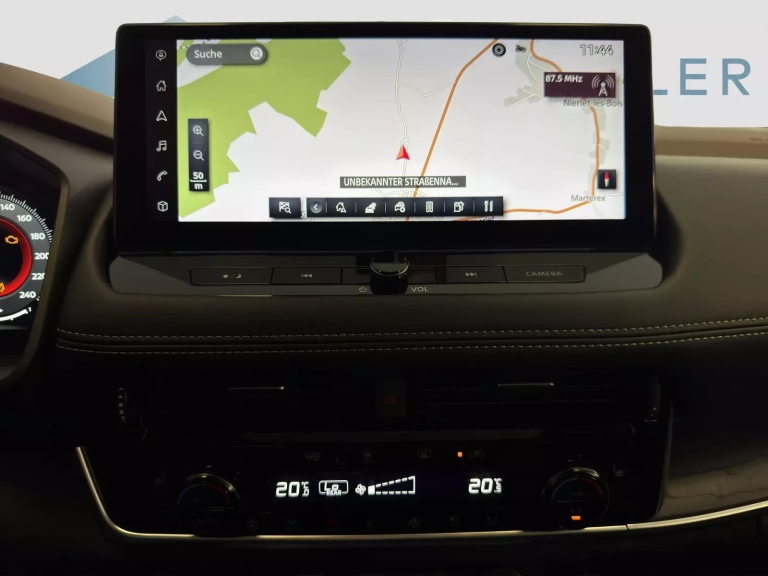 JN1T33TB0U0010507_11